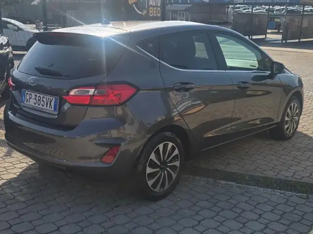 Ford Fiesta view 4