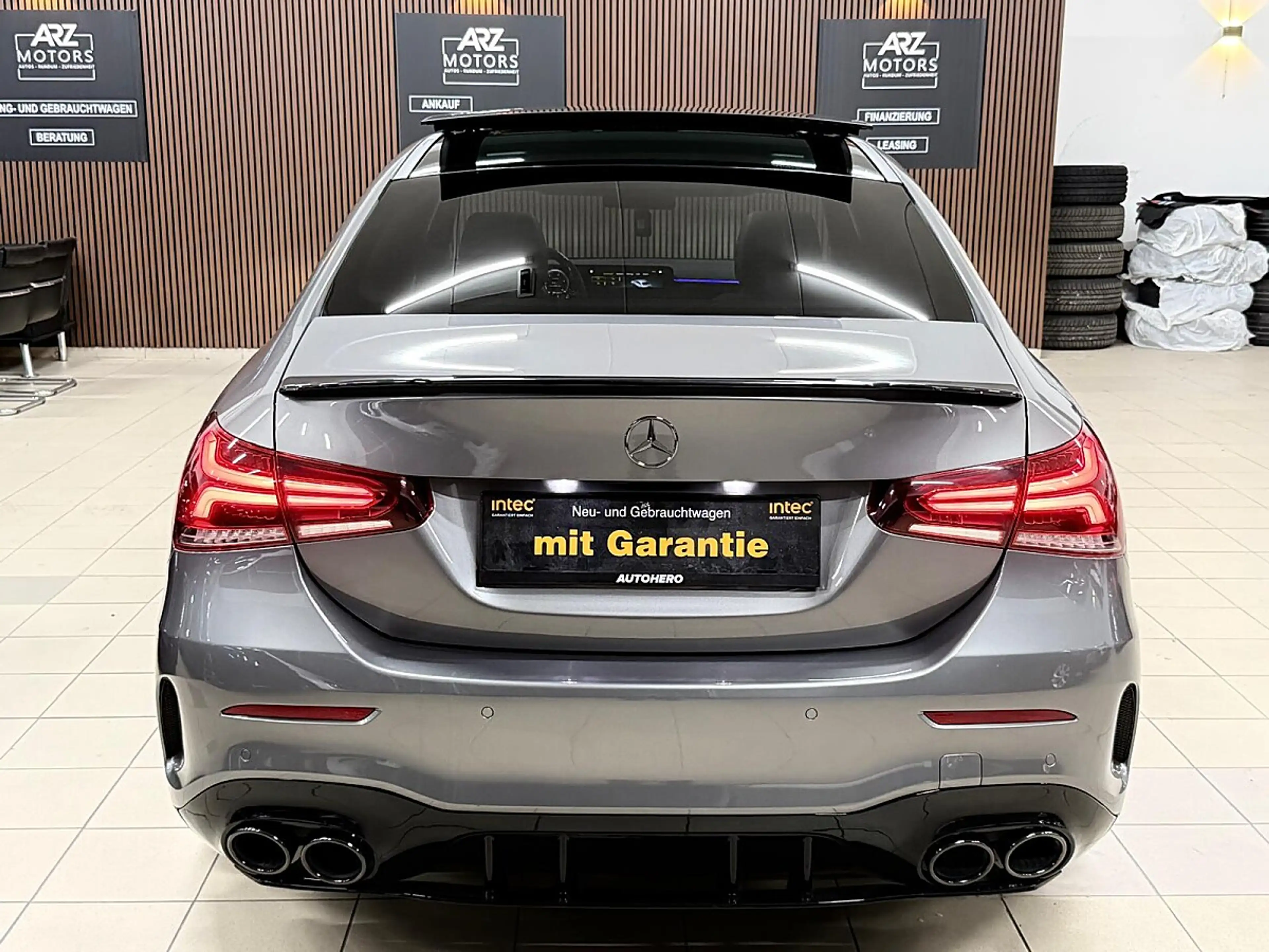 Mercedes-Benz A 200 Lim. AMG Line *Panoramadach*uvm.* — photo 6