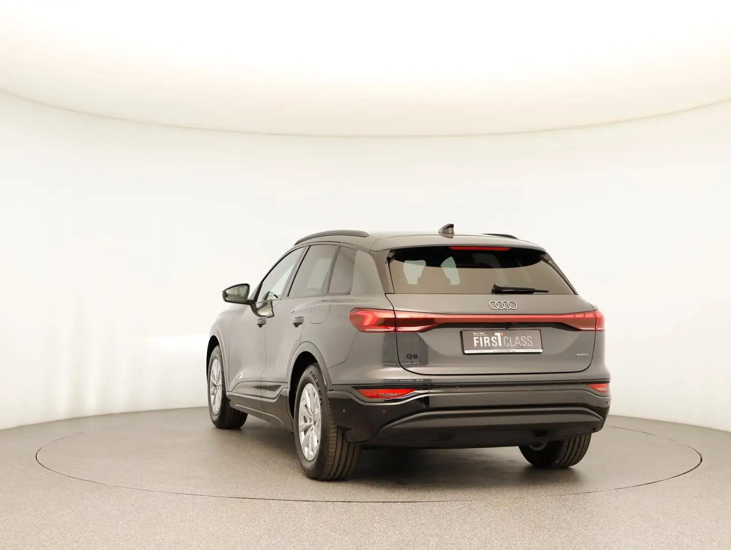 Audi Q6 e-tron e-tron quattro Grau - 2