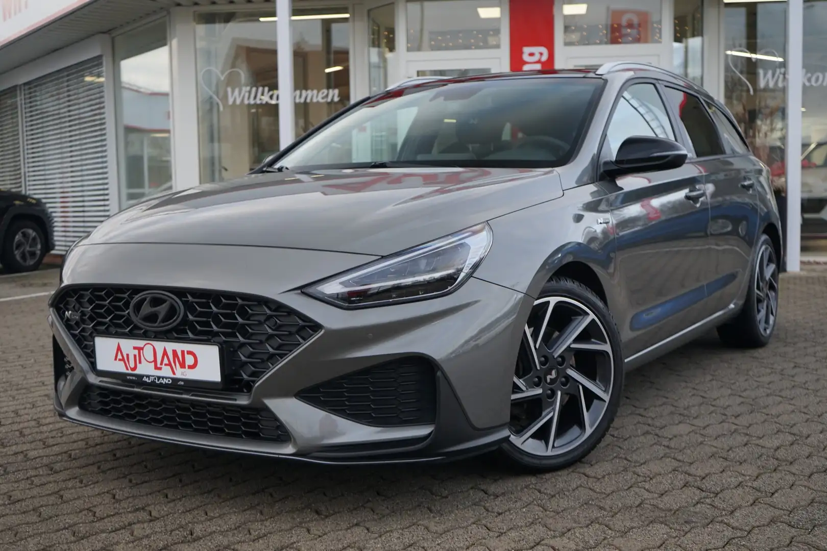 Hyundai i30 1.5 N Line Mild-Hybrid LED Panorama Kamera Gris - 2