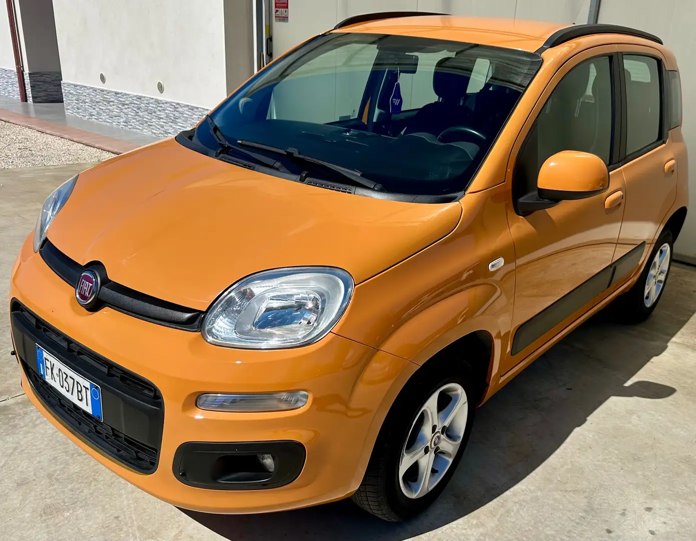 Fiat Panda Panda 0.9 t.air t. natural power Lounge 80cv Naranja - 1