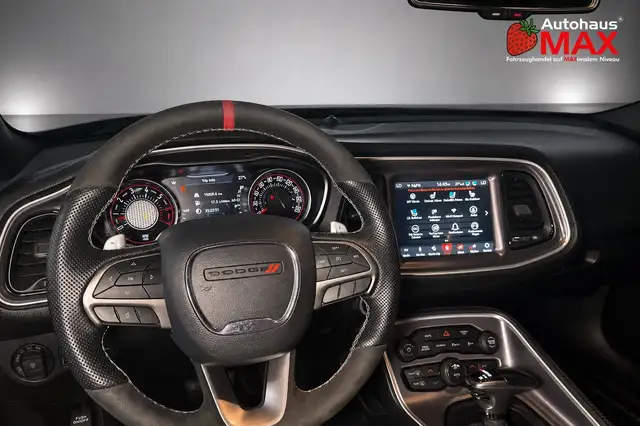 Dodge Challenger view 14