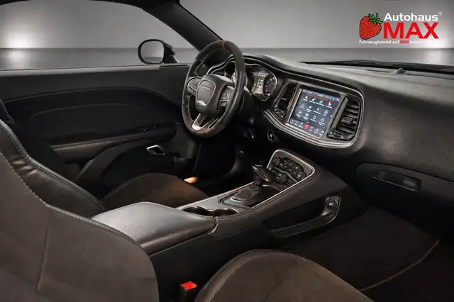 Dodge Challenger view 15