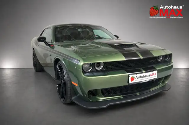 Dodge Challenger view 8