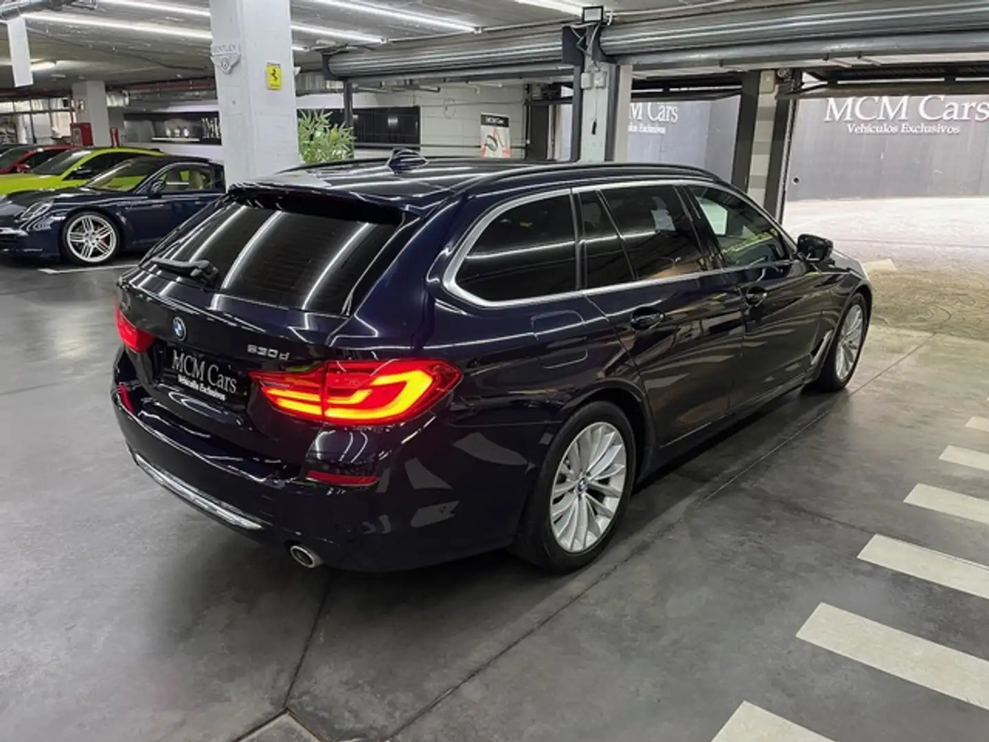 BMW 530 530dA Touring xDrive Azul - 2