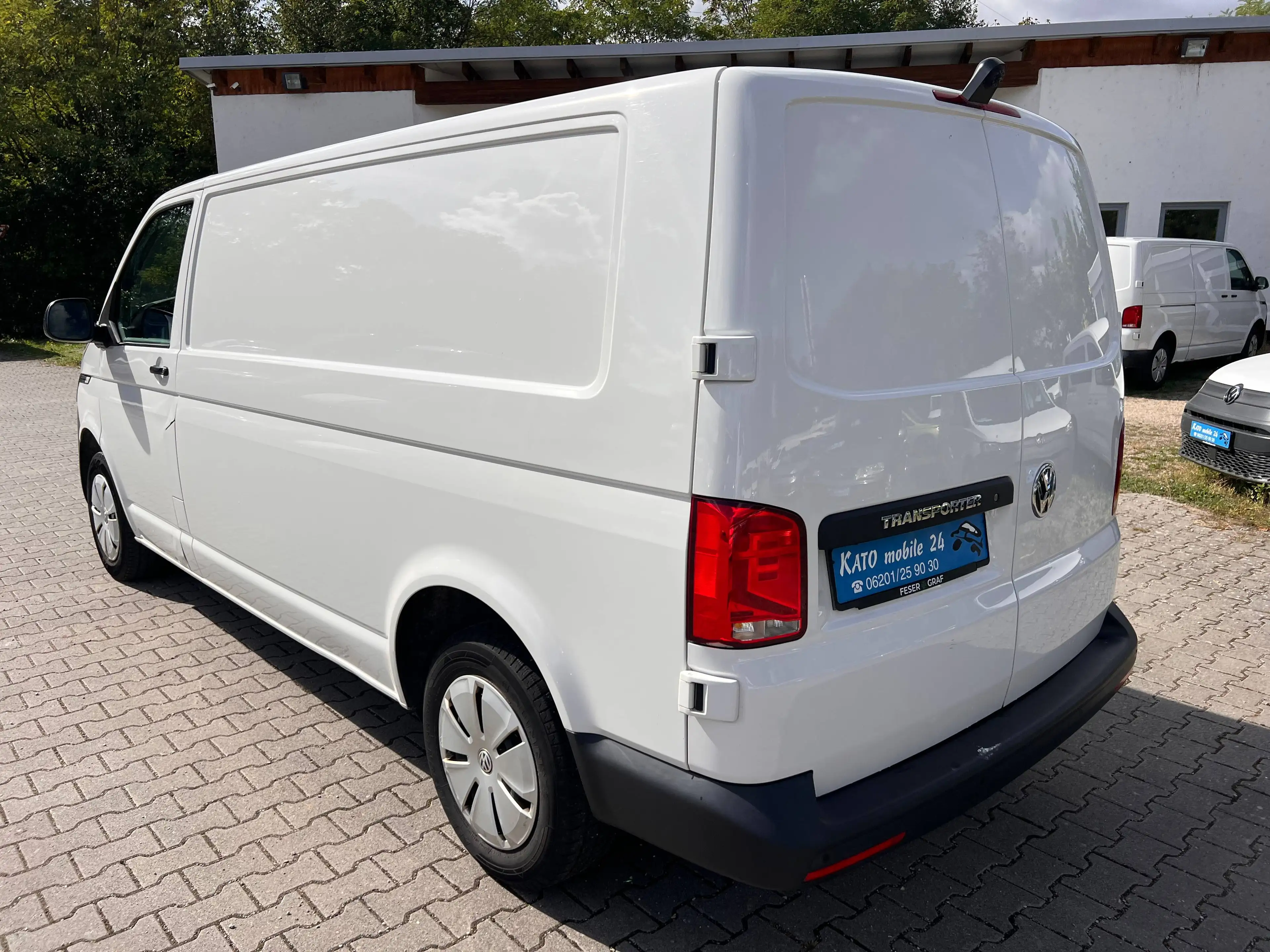 Volkswagen T6.1 Transporter T6.1 Transporter Kasten FWD lang 2.0 TDI Kamera — photo 2
