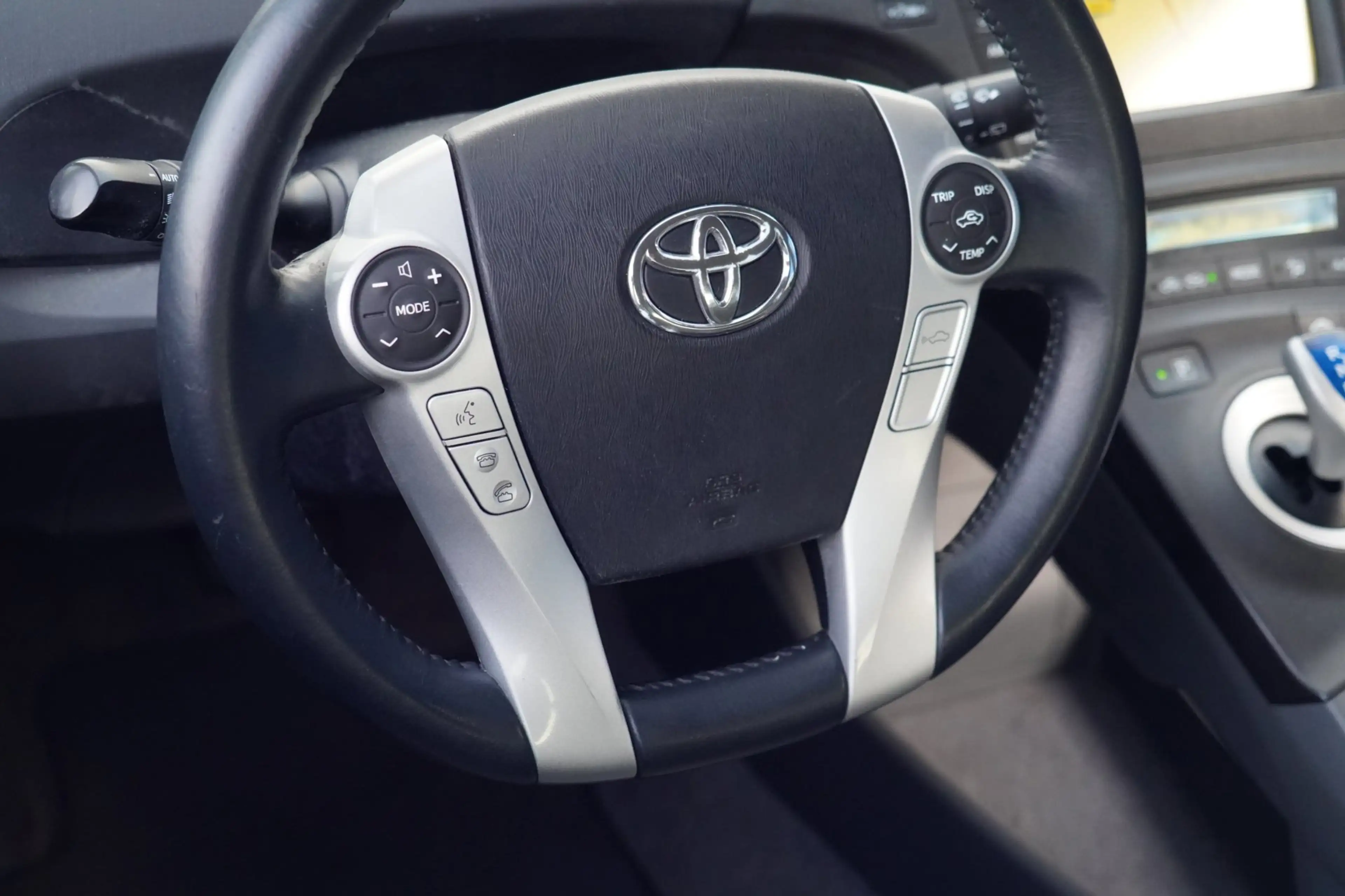 Toyota Prius 1.8 Executive / NL-Auto / Leder / Navi / Cruise / — photo 12