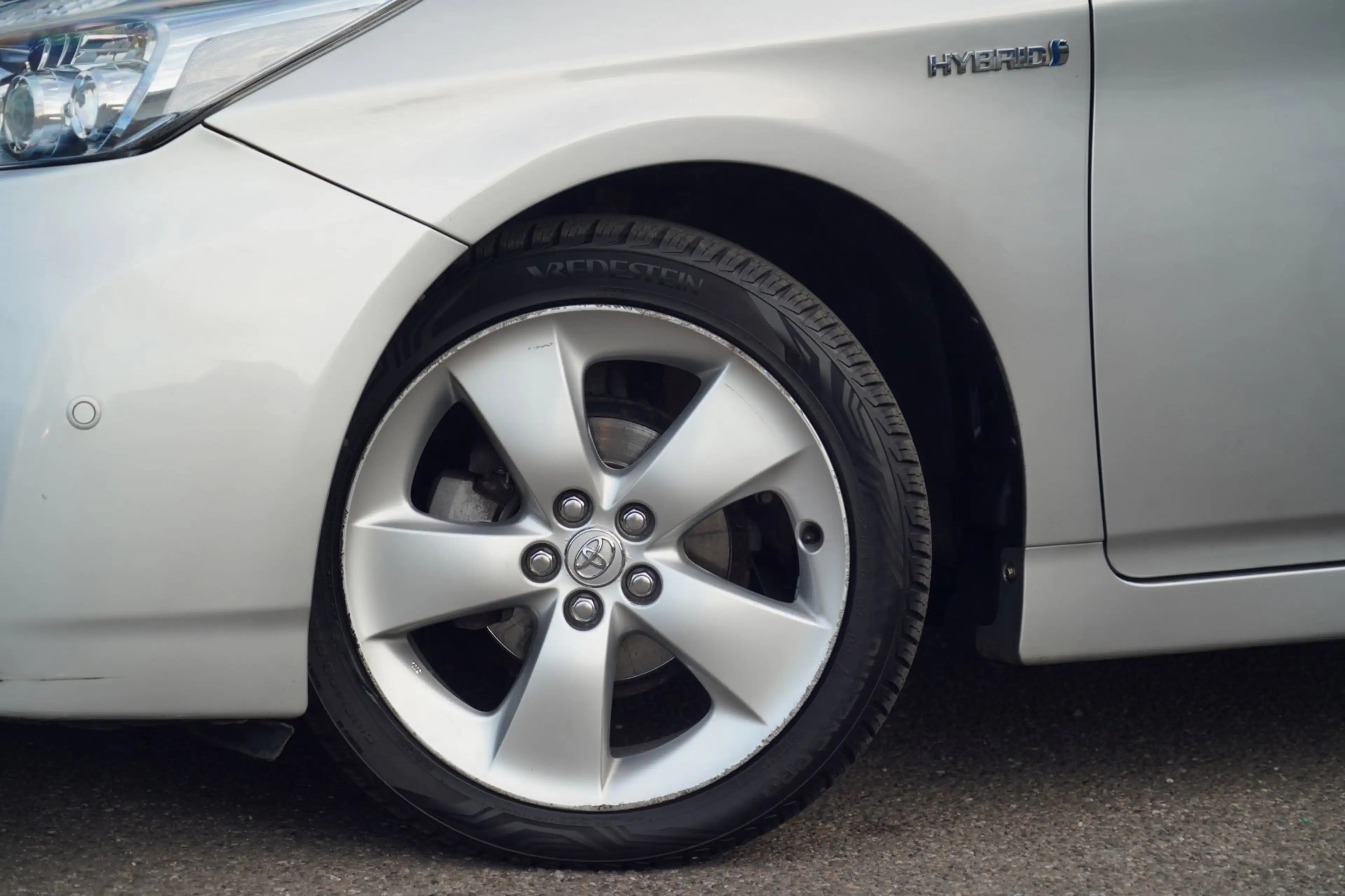 Toyota Prius 1.8 Executive / NL-Auto / Leder / Navi / Cruise / — photo 3