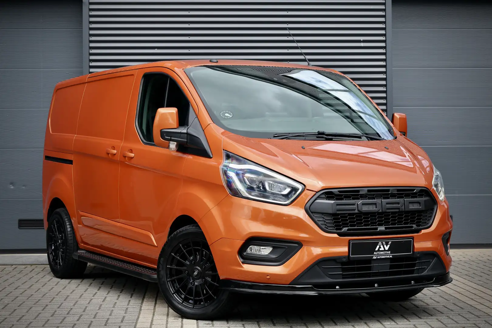 Ford Transit Custom 320 2.0 TDCI AUT 170PK Limited | L+R Schuifdeur | Orange - 2