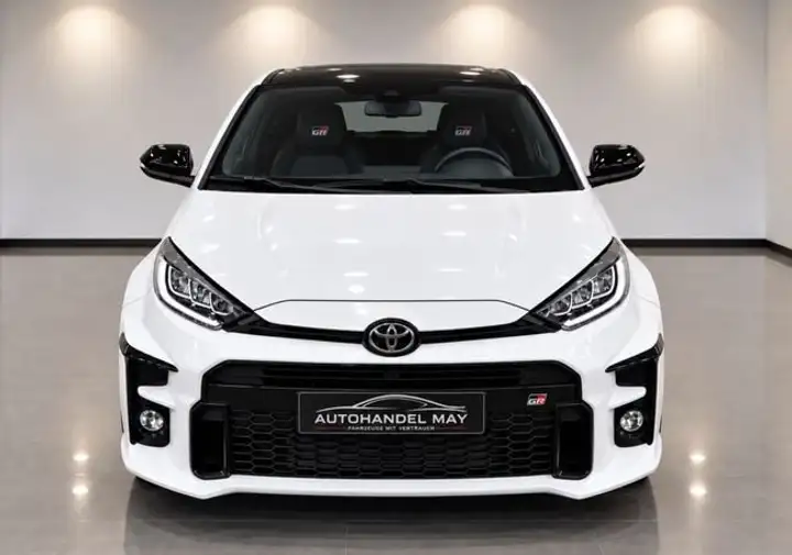 Toyota Yaris 2020, foto 2