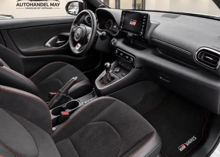 Toyota Yaris 2020, foto 11