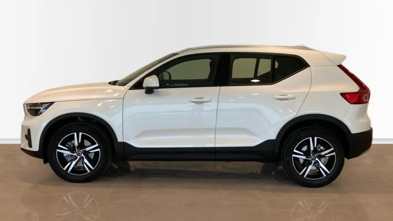 Volvo XC40 2026