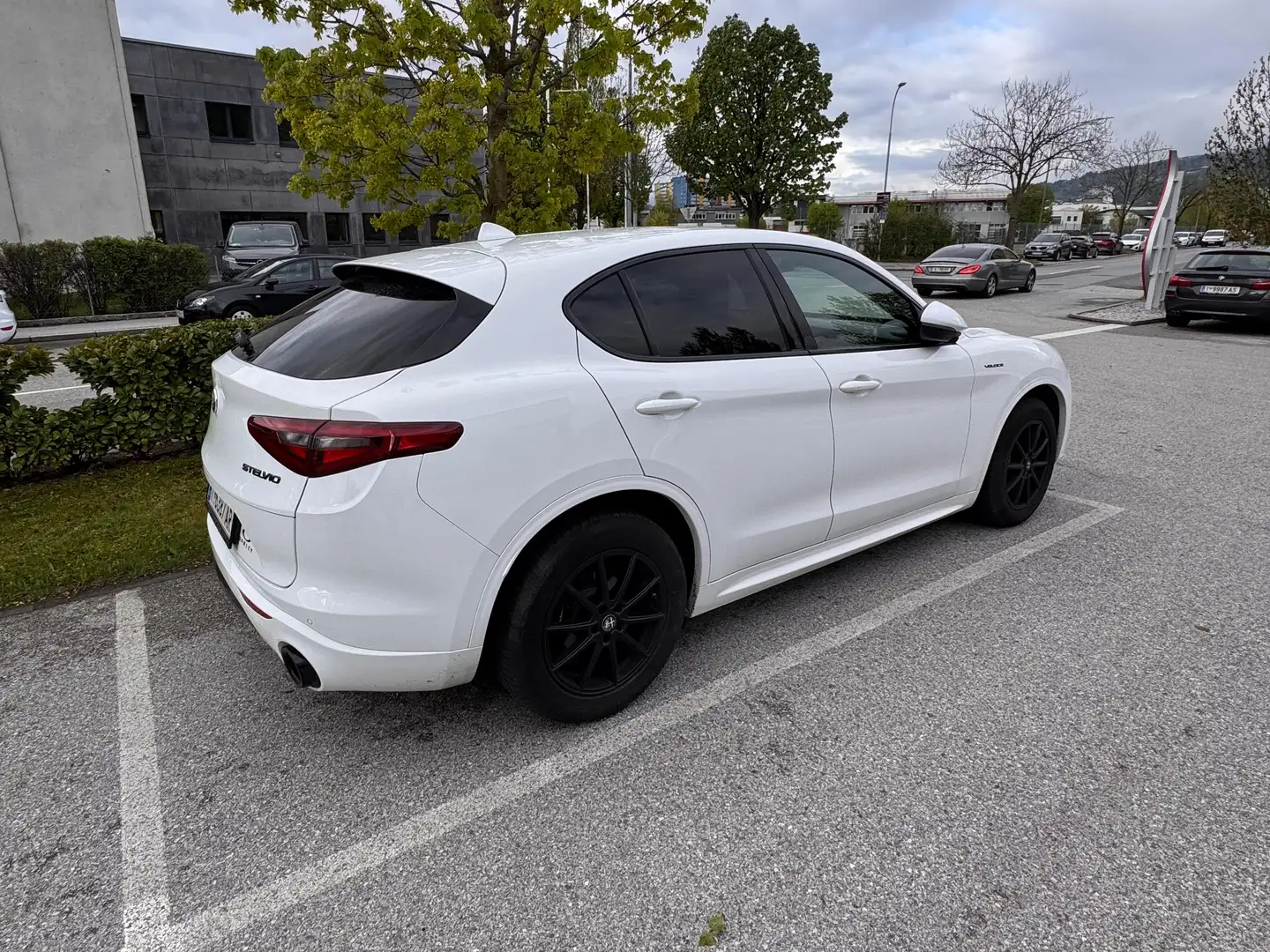Alfa Romeo Stelvio Stelvio Veloce 2,2 16V 210 AT8 Q4 Veloce Weiß - 2