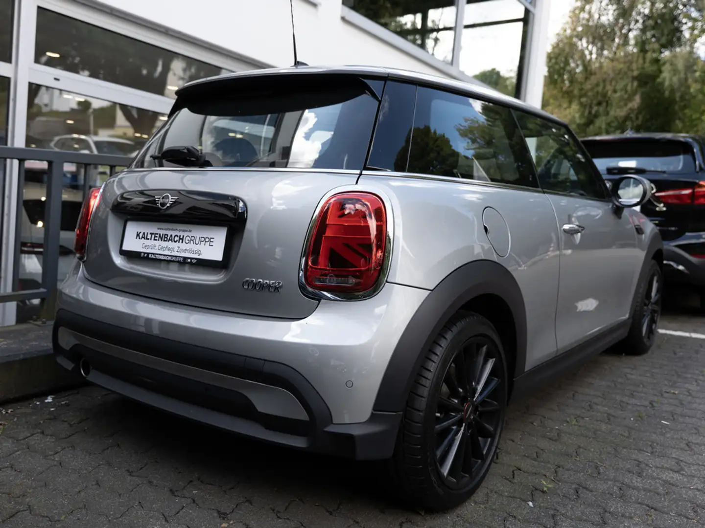 MINI Cooper Resolute Edition Apple Car Play LED Silber - 2