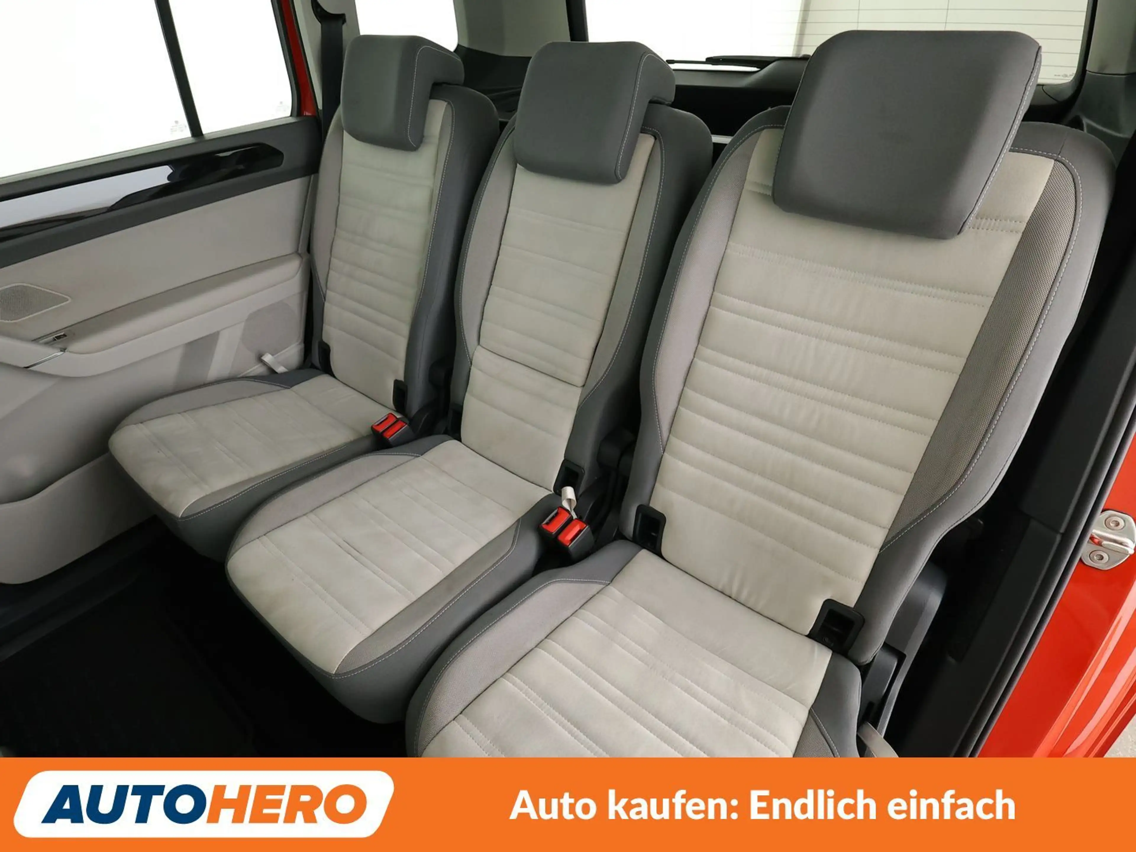Volkswagen Touran 2.0 TDI Highline BlueMotion Tech *NAVI*TEMPO*AHK* — photo 14