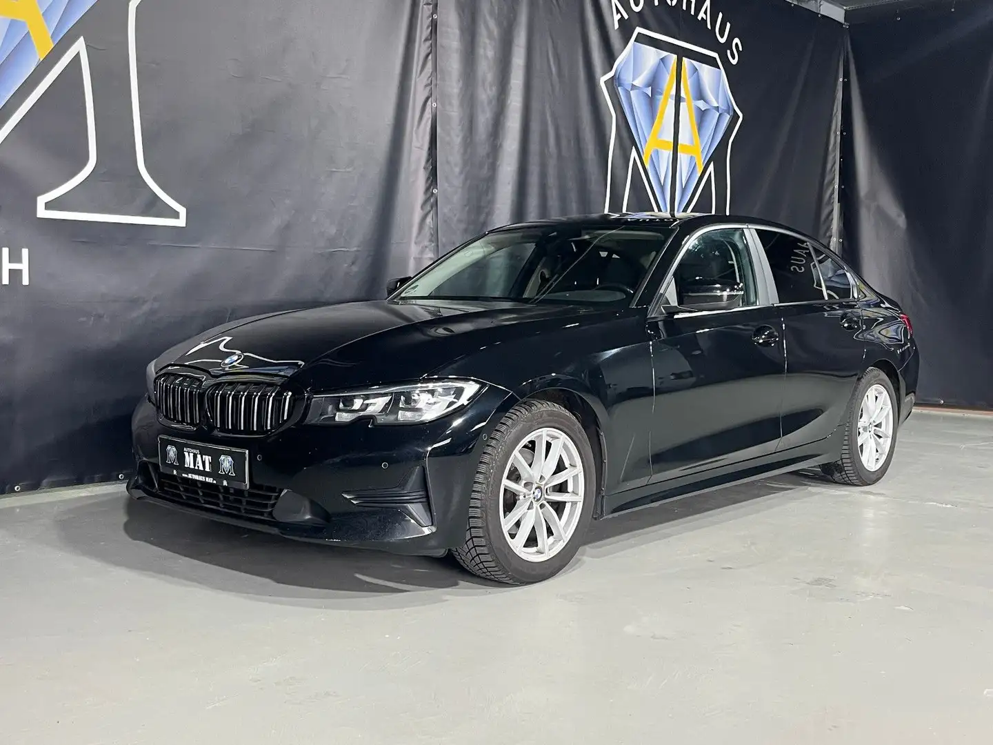 BMW 320 d AUTOMATIK SHZ NAVI TEMP. NOTLENK ASSIST. Noir - 2