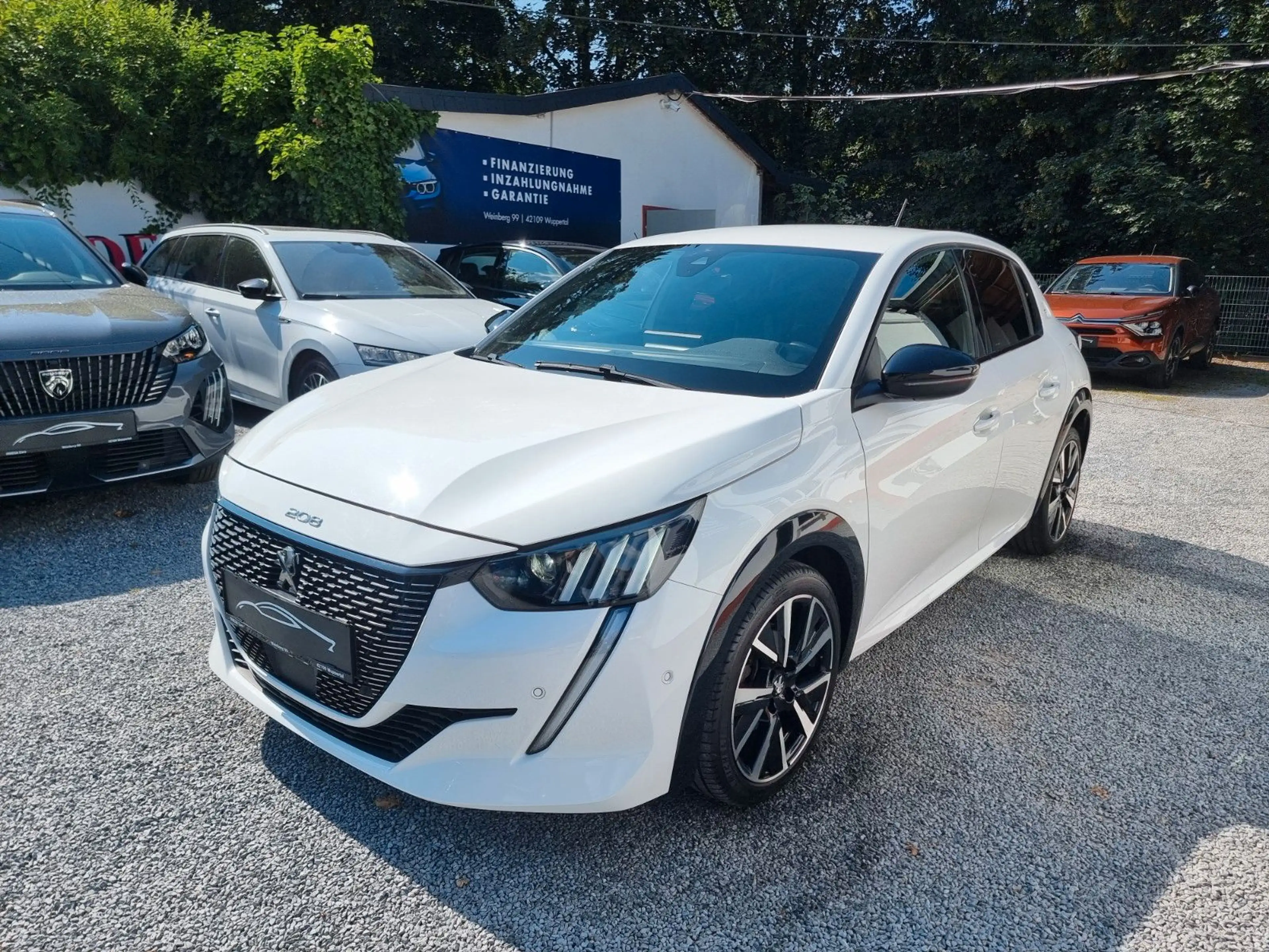 Peugeot 208 PureTech 100/ EAT8/ GT/ LED/ VIRTUAL/ NAVI — photo 2