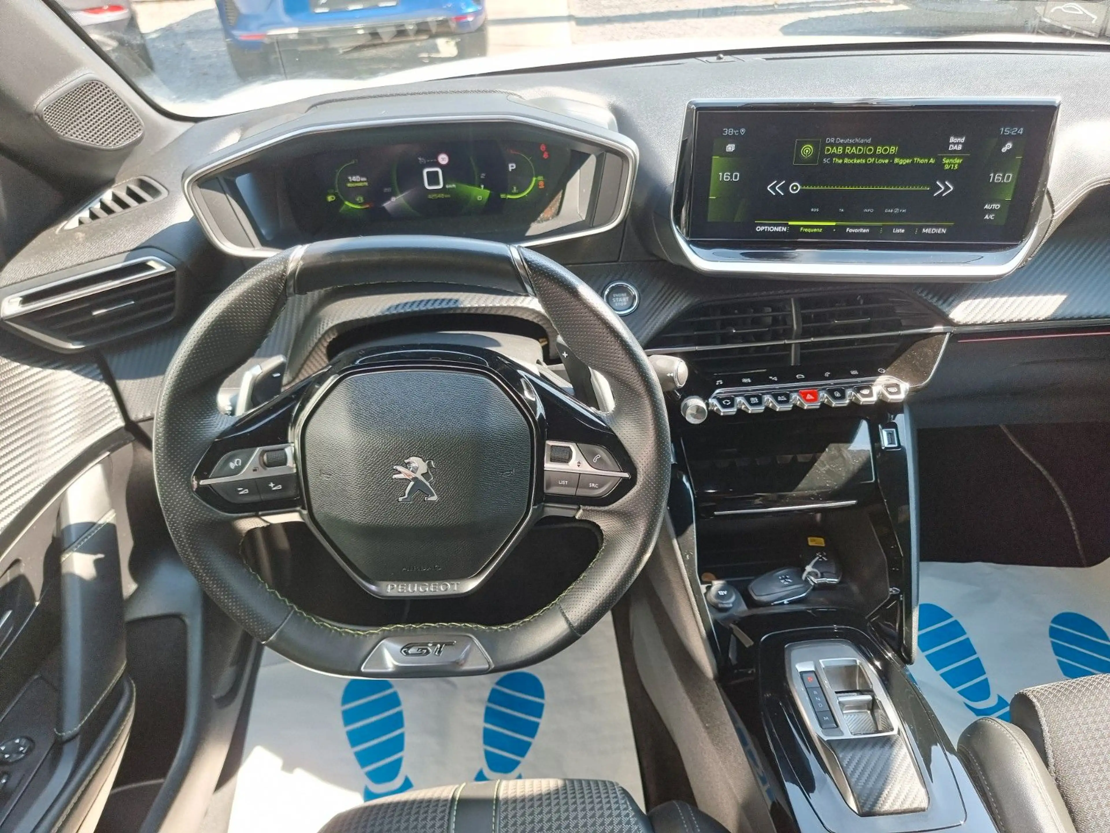 Peugeot 208 PureTech 100/ EAT8/ GT/ LED/ VIRTUAL/ NAVI — photo 13