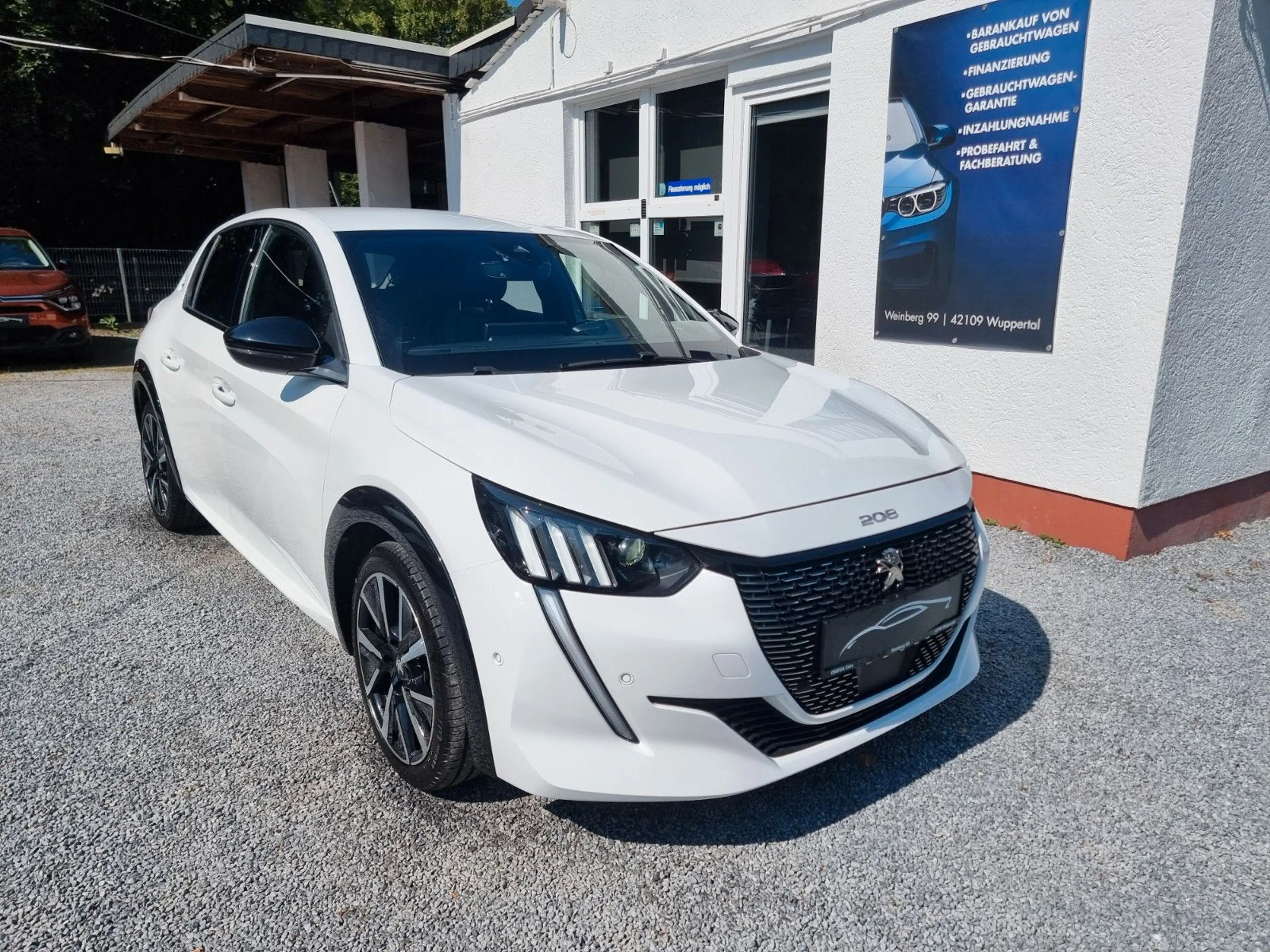 Peugeot 208 PureTech 100/ EAT8/ GT/ LED/ VIRTUAL/ NAVI — photo 4