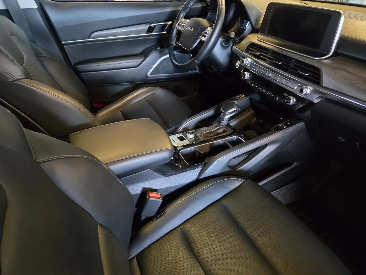 Kia Telluride снимка Kia Telluride