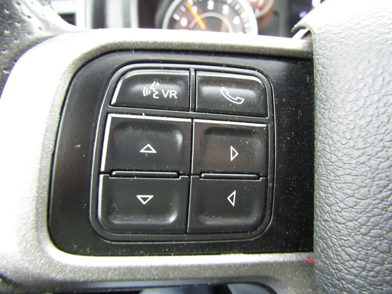 RAM 3500 снимка RAM 3500
