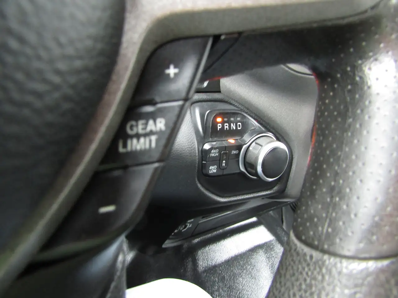 RAM 3500 снимка RAM 3500