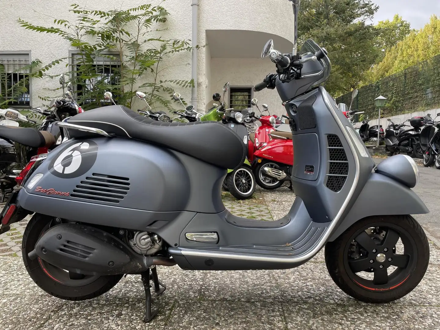 Vespa Sei Giorni ABS ASR limitiert TÜV neu Grigio - 1
