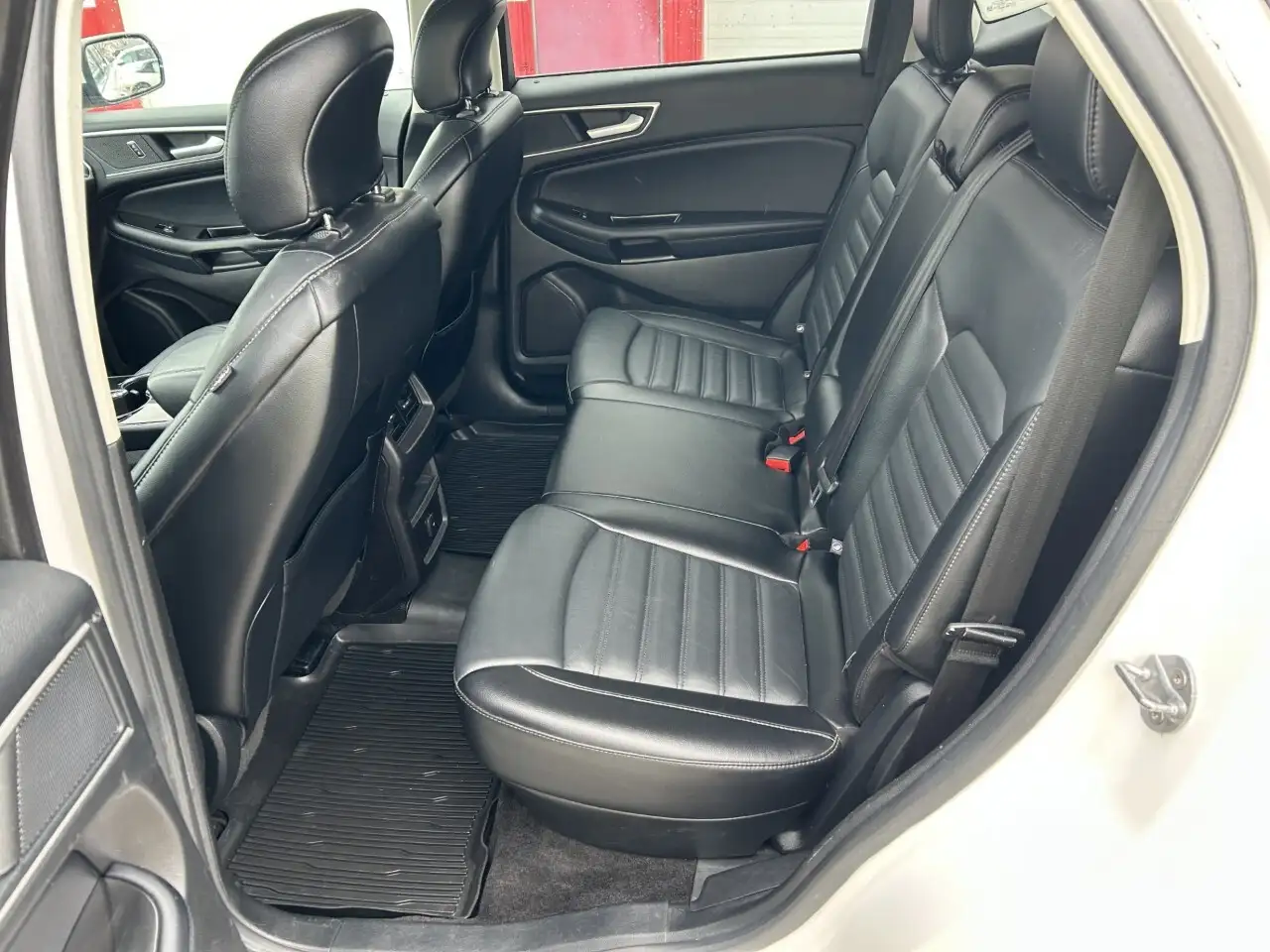 Ford Edge снимка Ford Edge