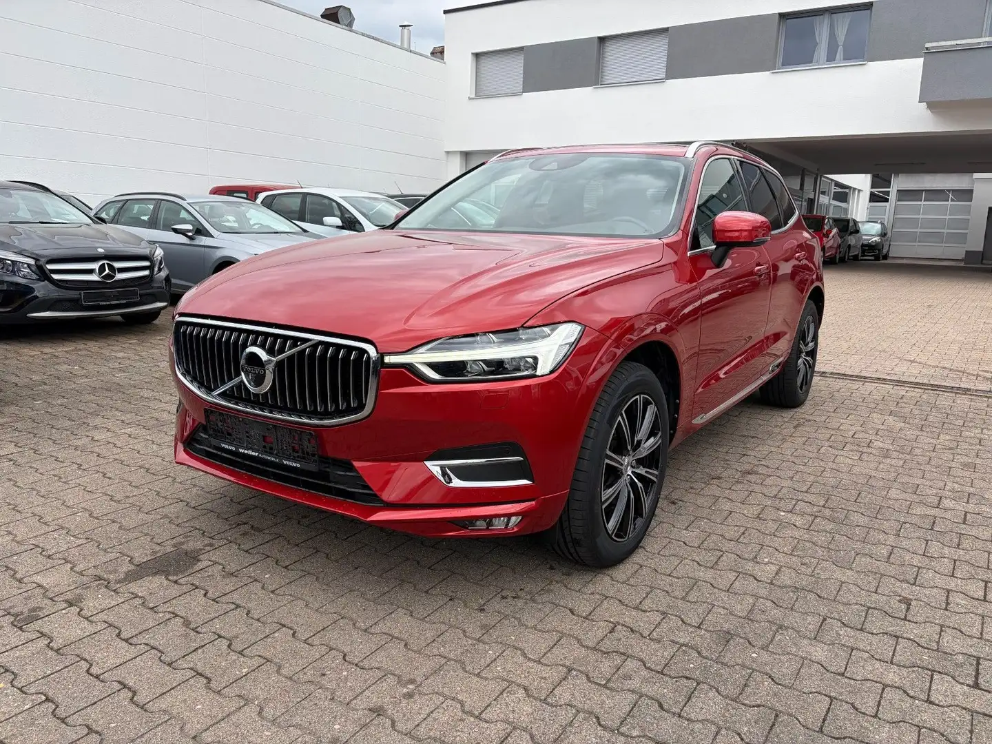 Volvo XC60 Inscription AWD*360°KAMERA*LEDER*LED* Rot - 1