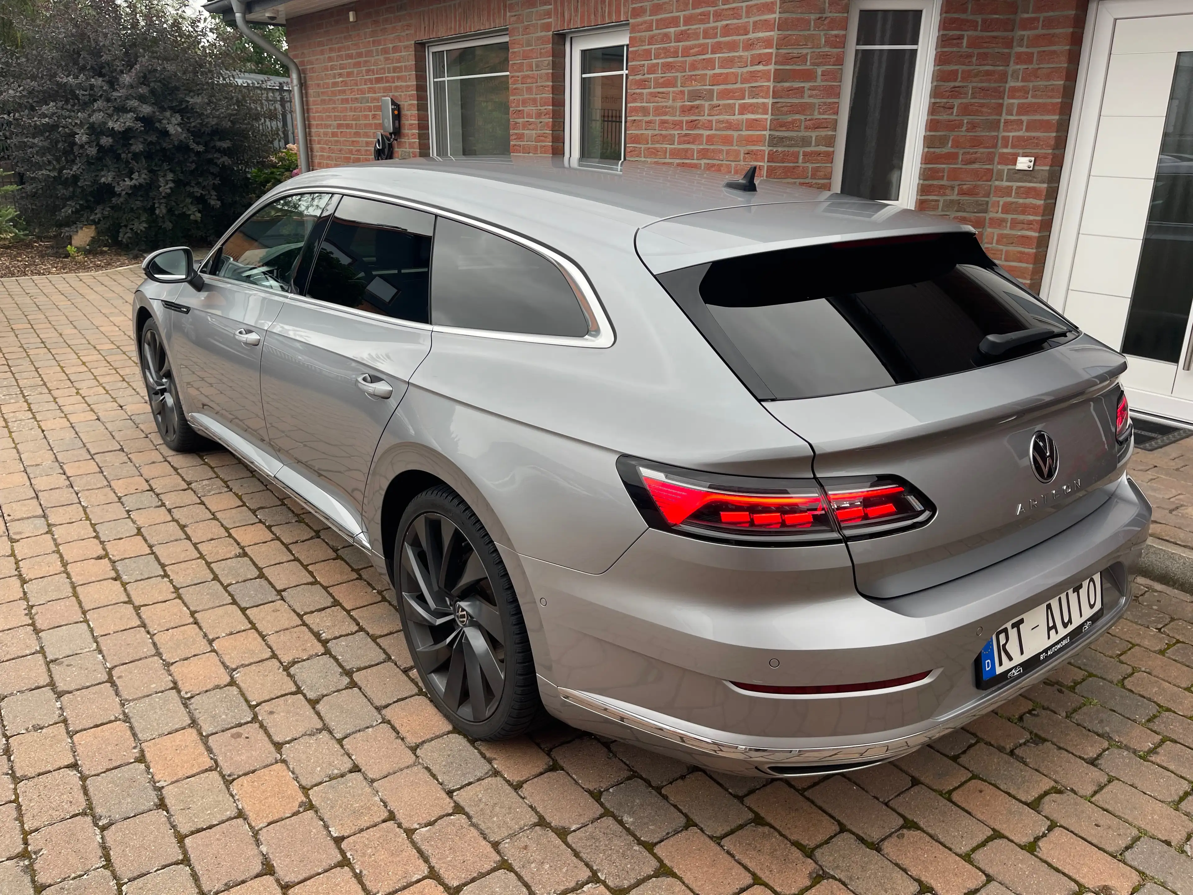 Volkswagen Arteon Elegance 2.0 TDI 200PS LED Leder — photo 8