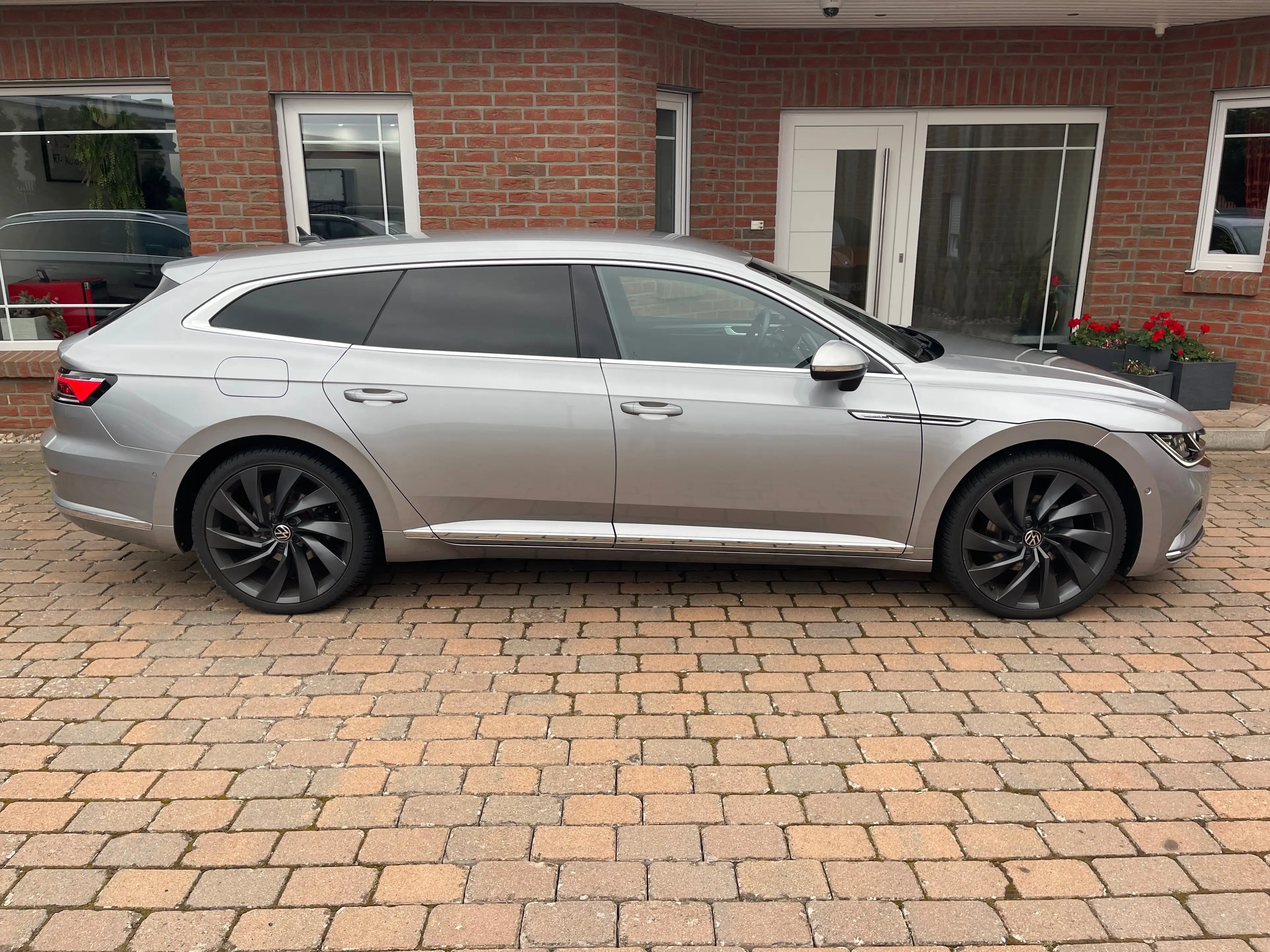 Volkswagen Arteon Elegance 2.0 TDI 200PS LED Leder — photo 7