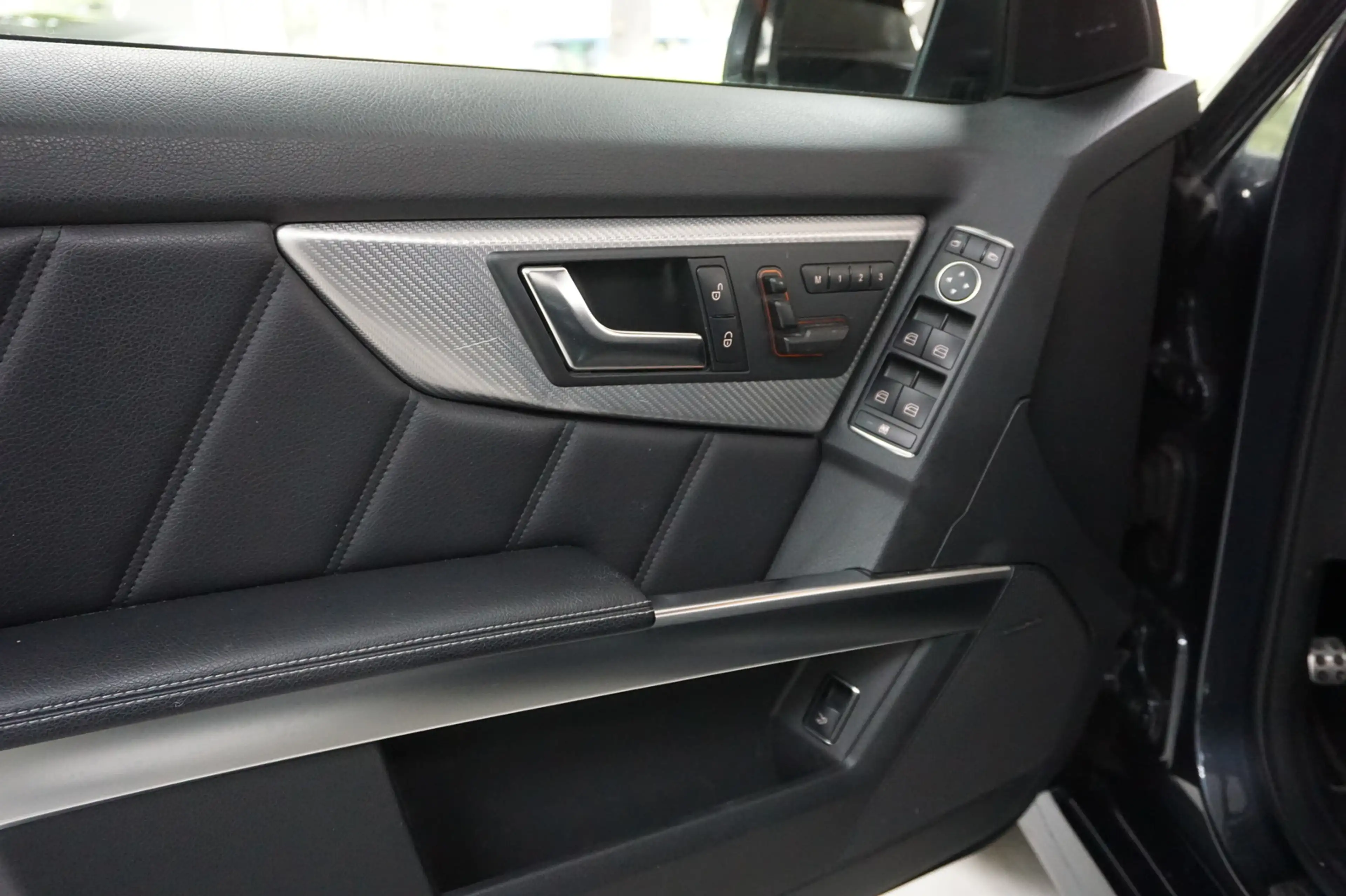 Mercedes-Benz GLK 350 CDI 4M MWST AMG BI-XENON AHK H&K PANO — photo 8