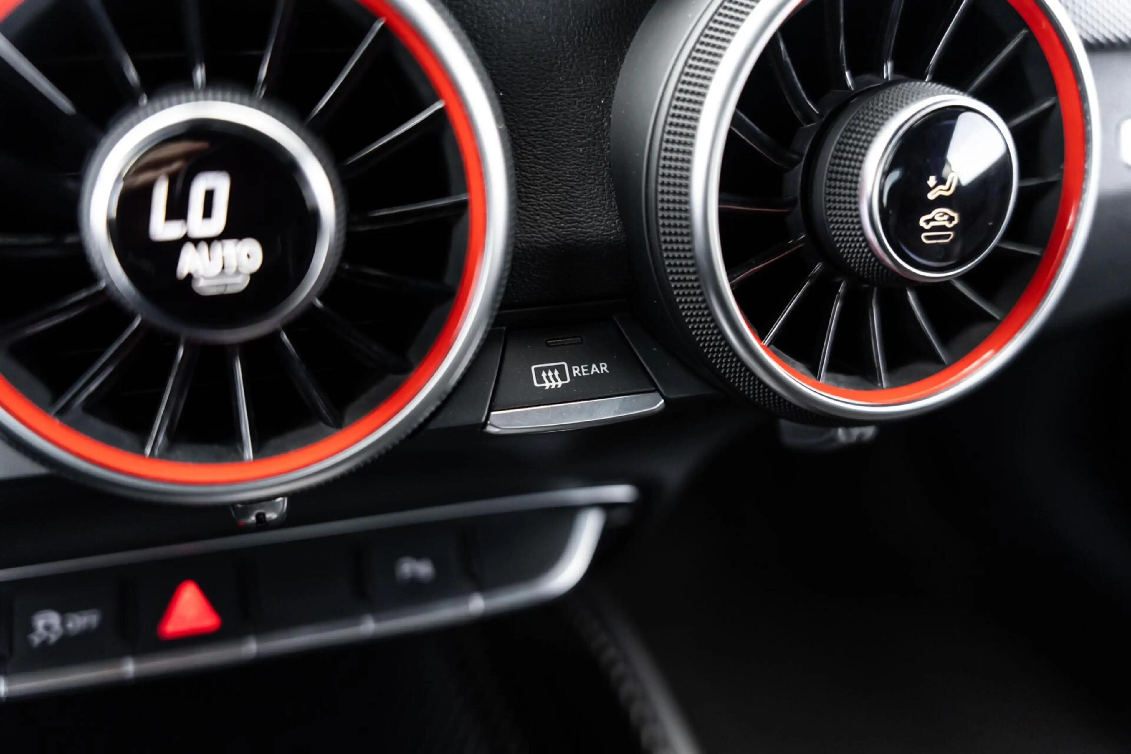 Audi TT RS 2.5 TFSI TT quattro Schaalstoelen Carbon B&O DAB+ — photo 48