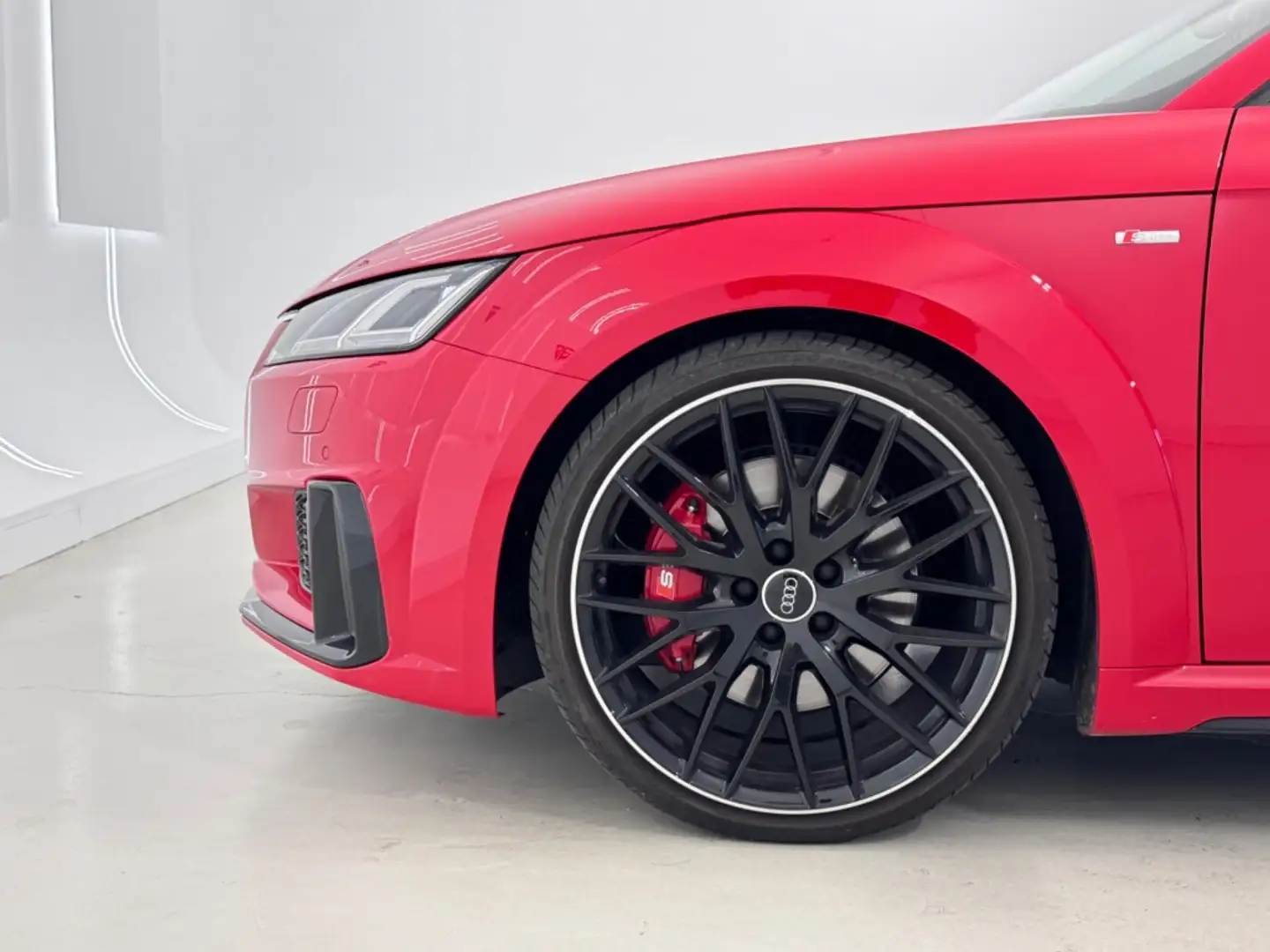 Audi TT Coupé 45 TFSI Last edition quattro S tronic Rojo - 2