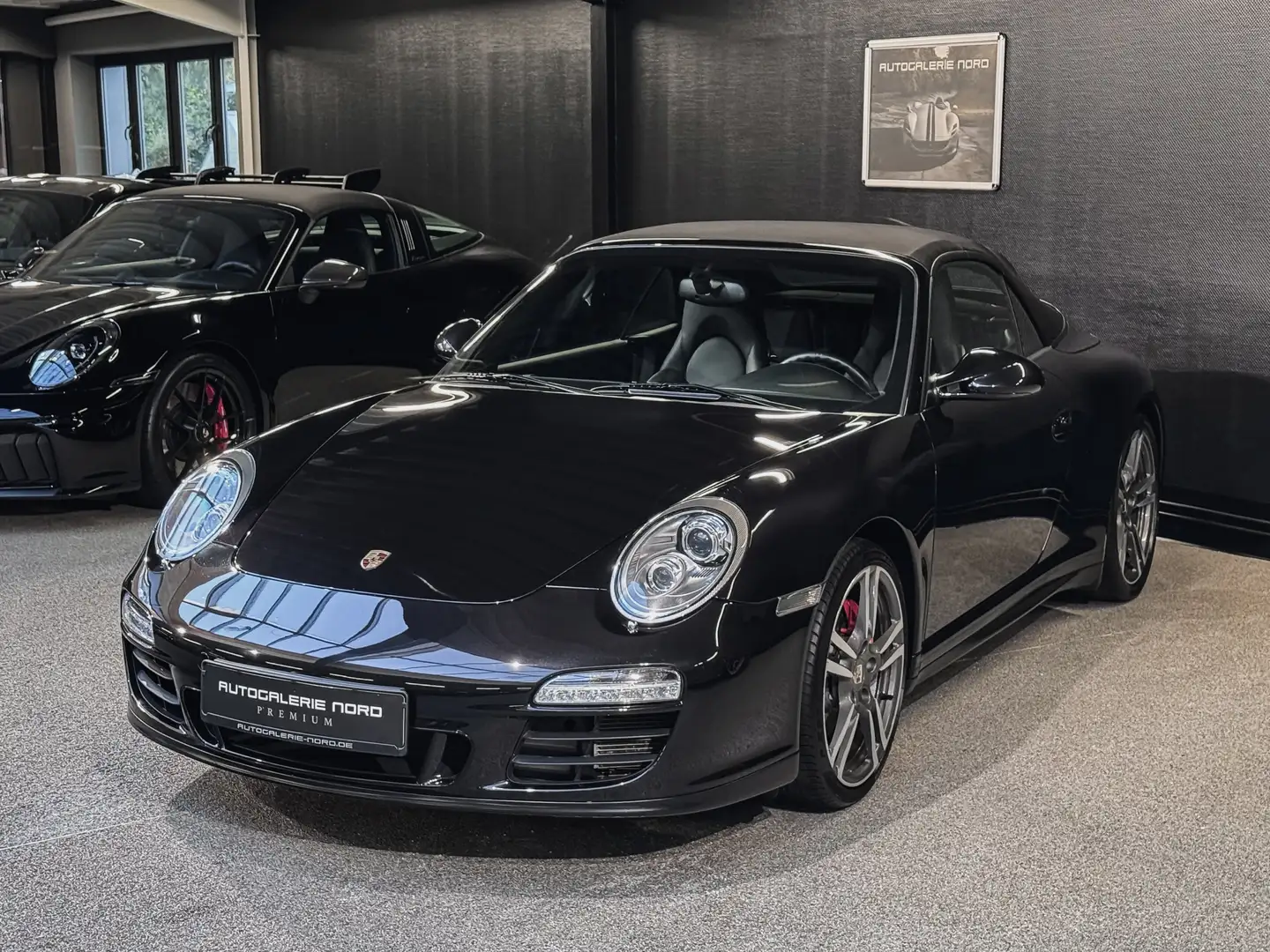 Porsche 997 911 Carrera 4 GTS Cabrio Sport-Chrono+Sitzkühl+PCM Schwarz - 2