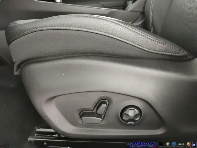 Jeep Compass view 14