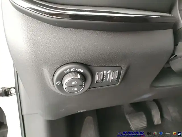 Jeep Compass view 15