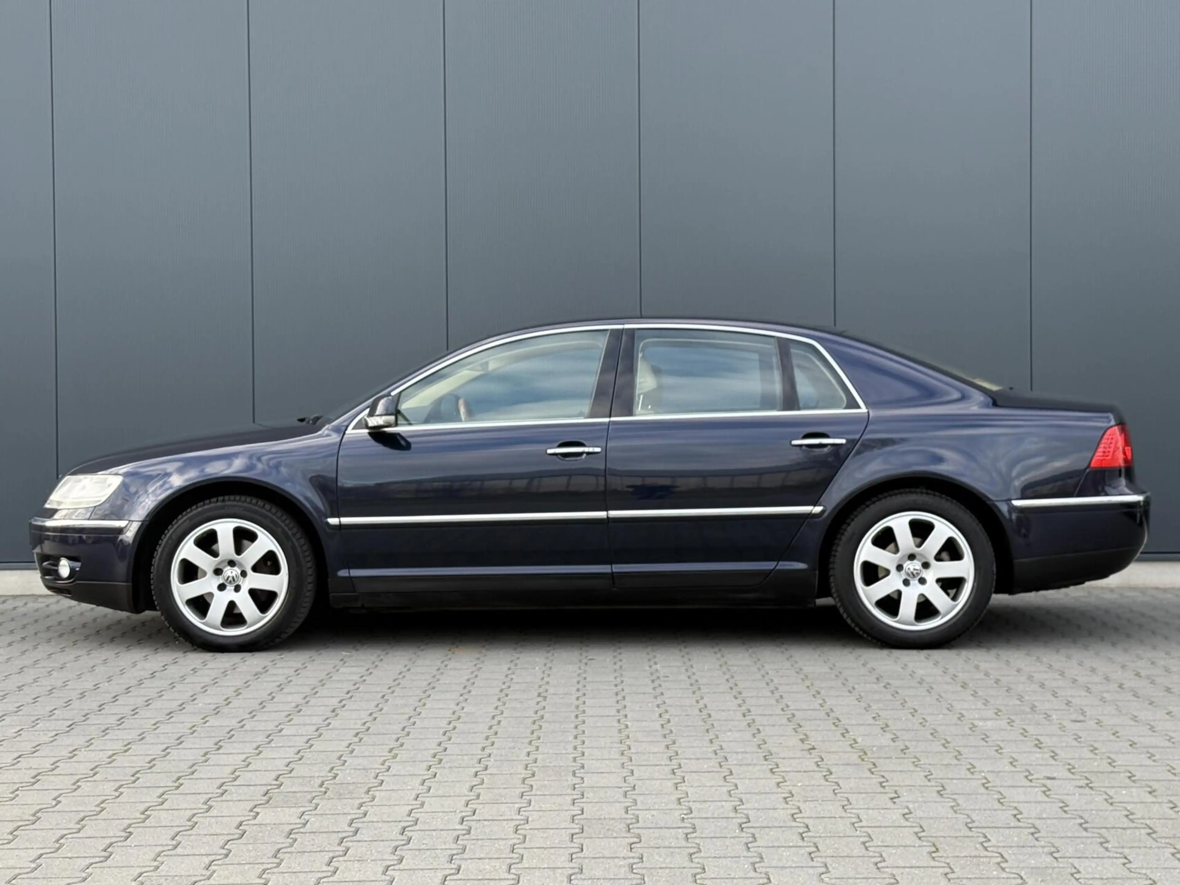 Volkswagen Phaeton 3.2 V6 5p. Leder - Xenon - Navi - Luchtvering - Lu — photo 9