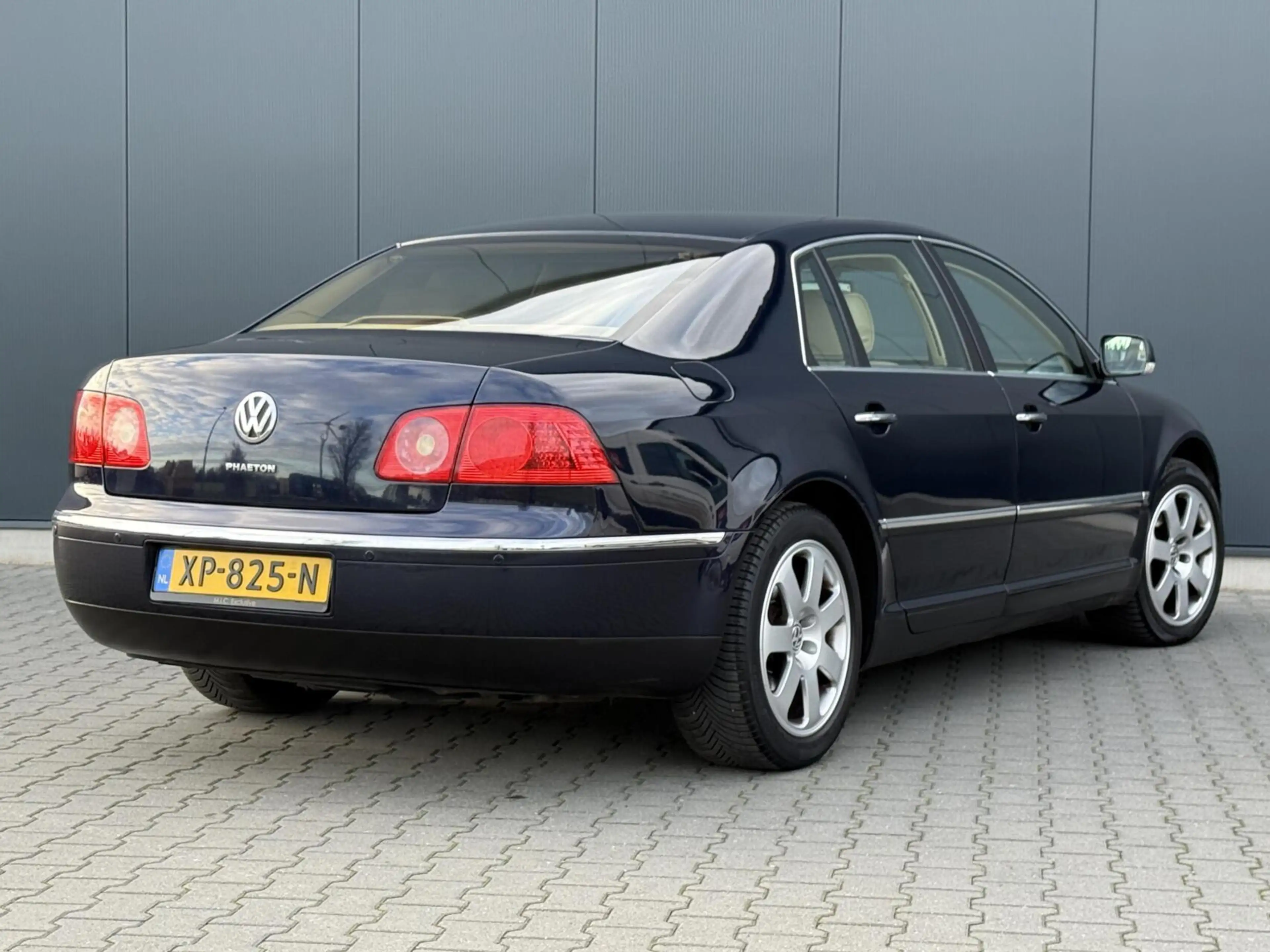 Volkswagen Phaeton 3.2 V6 5p. Leder - Xenon - Navi - Luchtvering - Lu — photo 4