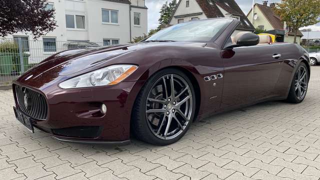 Imagine Maserati GranCabrio Org. 20 Zoll Felgen, Klappenauspuff Novitec