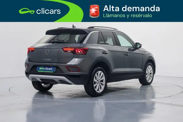 Volkswagen T-Roc view 5