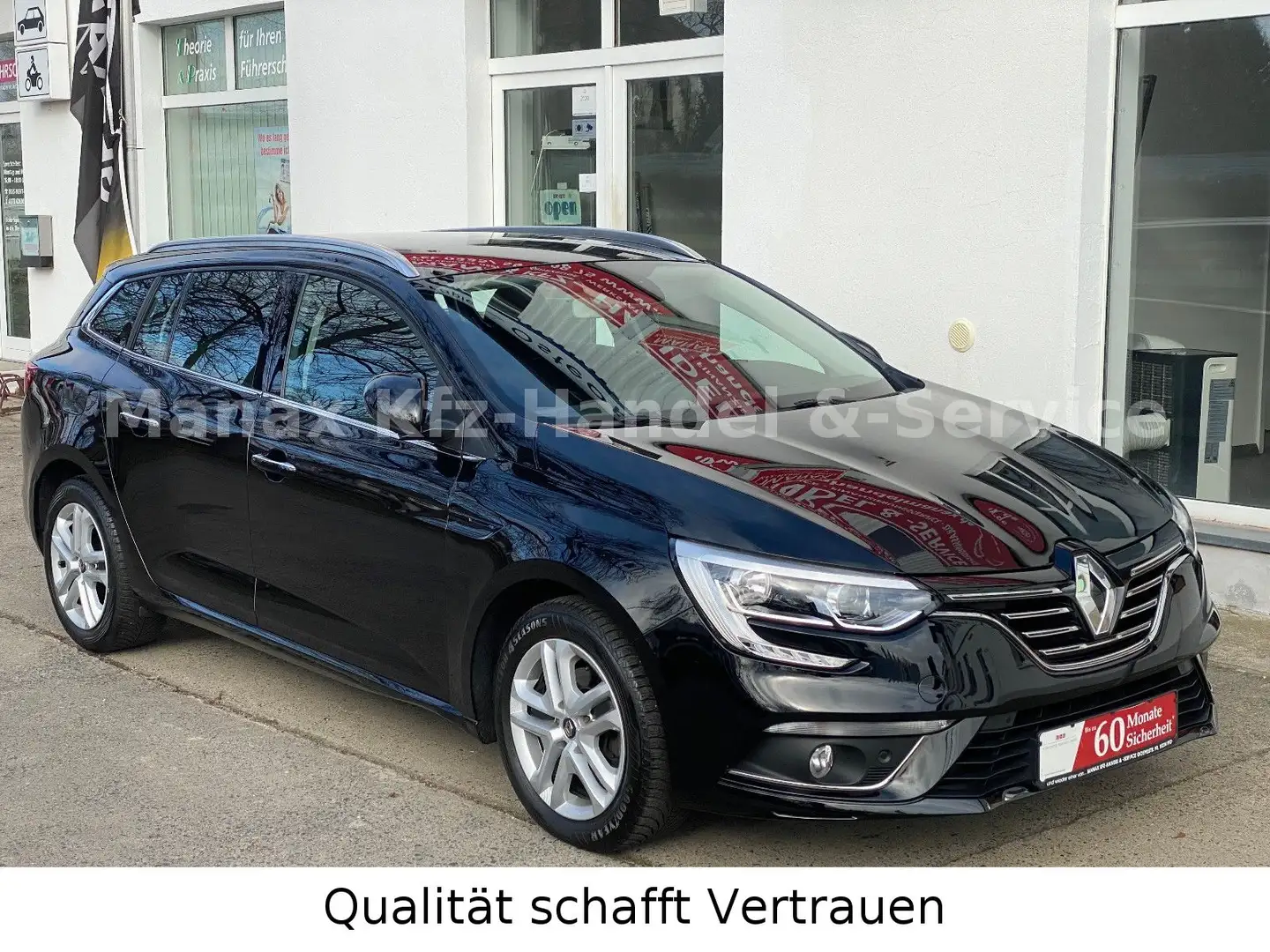 Renault Megane IV Grandtour Business Edition Schwarz - 1