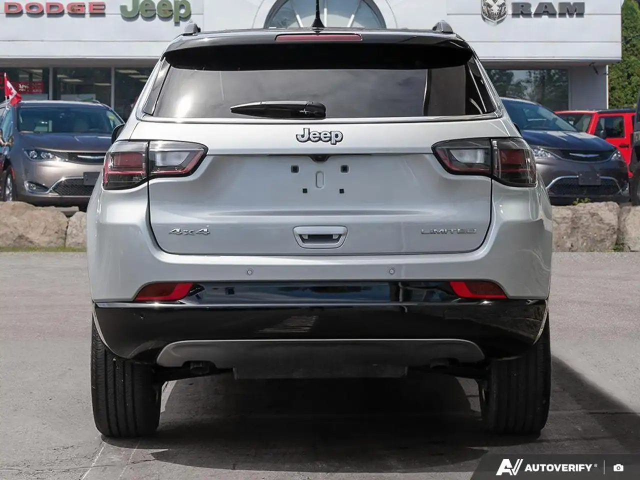 Jeep Compass снимка Jeep Compass