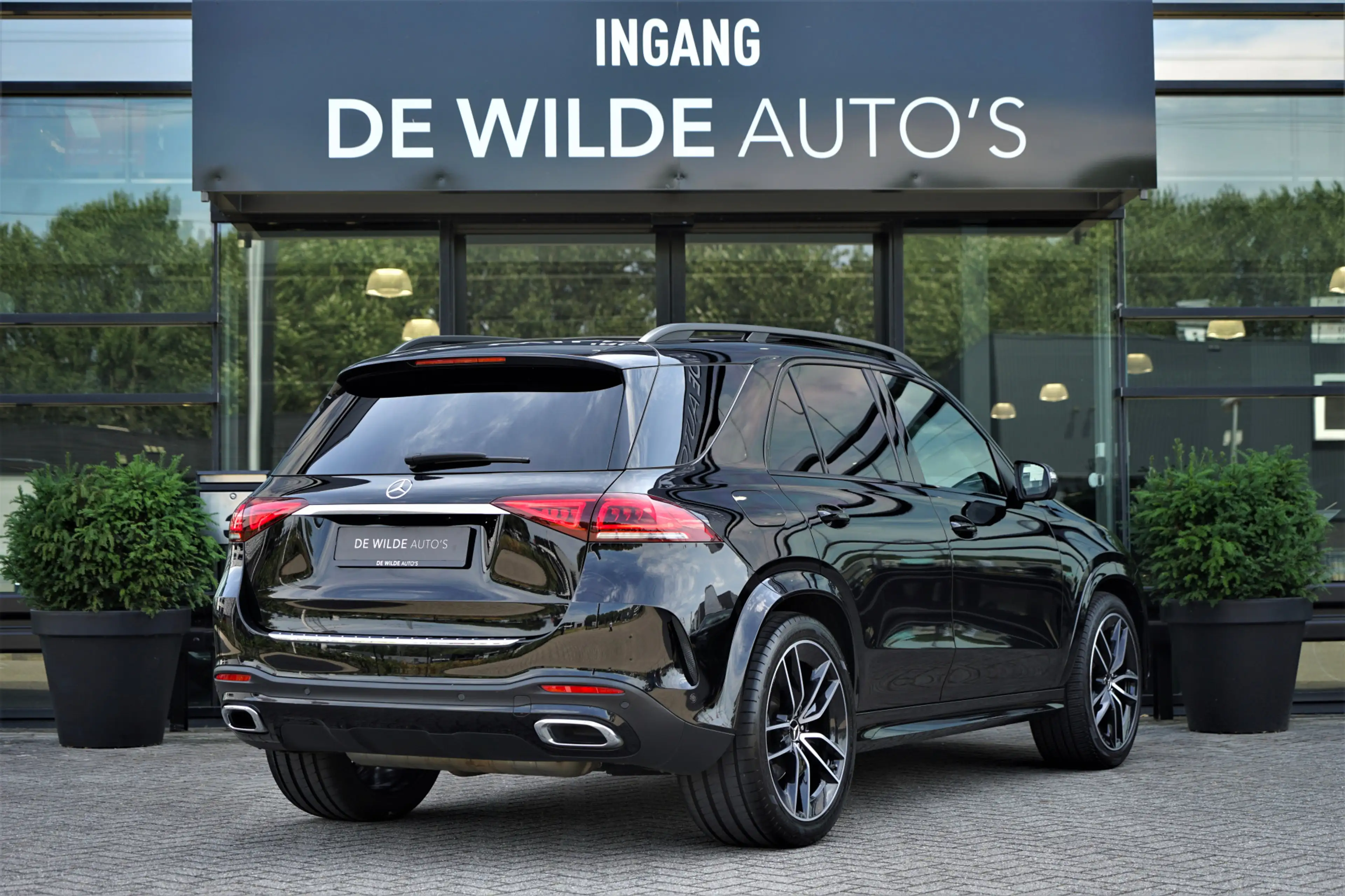 Mercedes-Benz GLE 450 4MATIC AMG Pano Luchtvering TV-scherm Stoelventila — photo 2