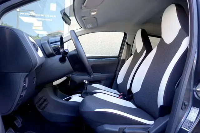 Citroen C1 view 9