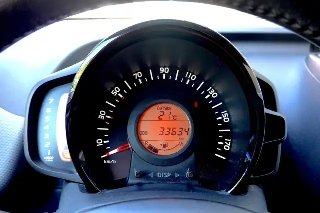 Citroen C1 view 12