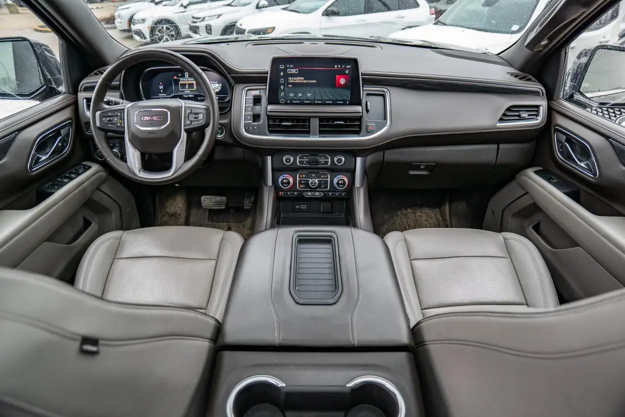 GMC Yukon снимка GMC Yukon