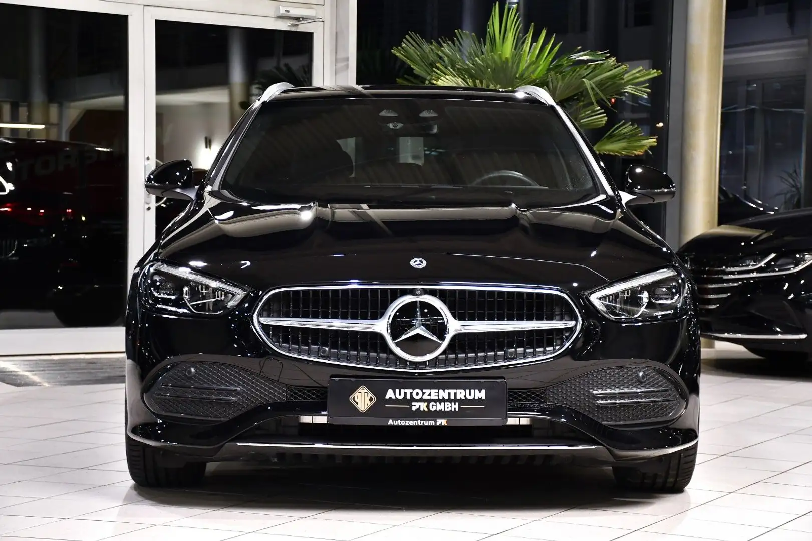 Mercedes-Benz C 220 d T  Avantgarde  AHK 360Kam AirBalance Noir - 2