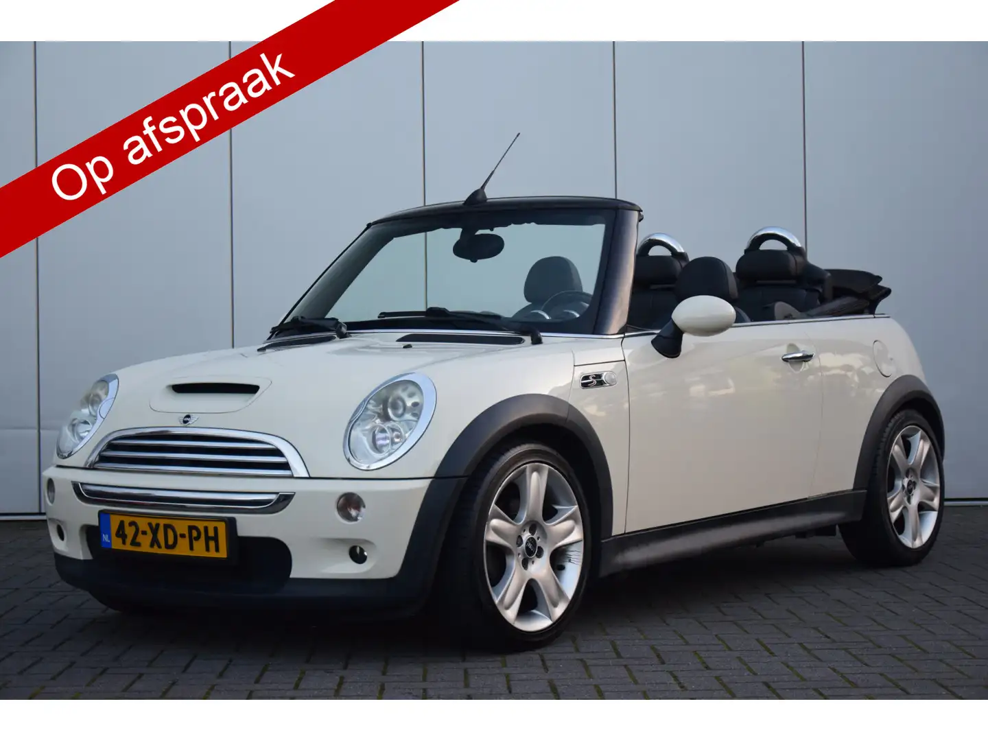 MINI Cooper S Cabrio Mini 1.6 Chili Leer/Verwarmd Xenon Harman Kardon Weiß - 1
