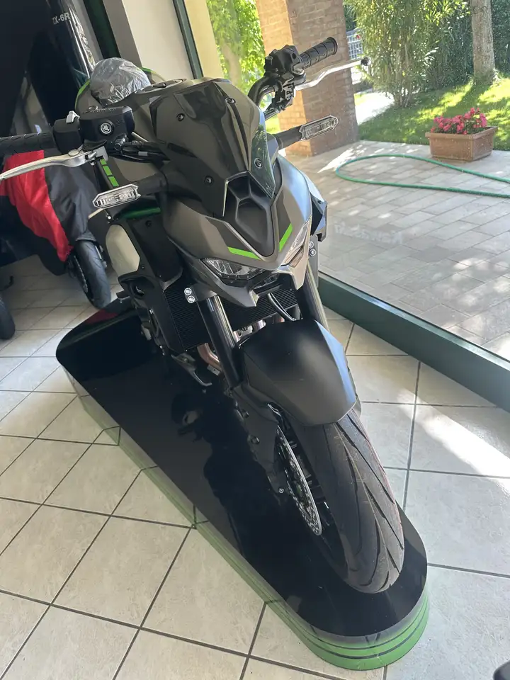 Kawasaki Z 900